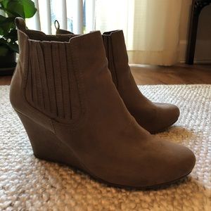 Fall’s perfect Brown wedge booties